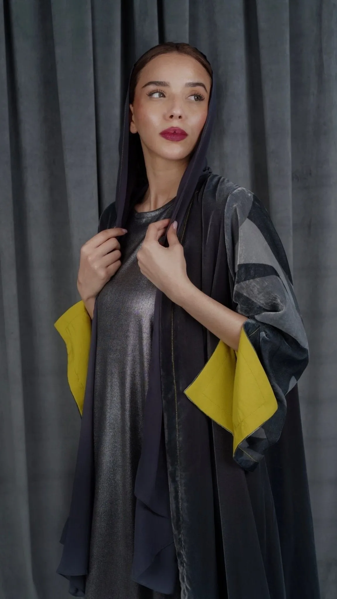 FW2-GY ABAYA